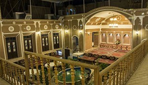 Firouzeh Hotel