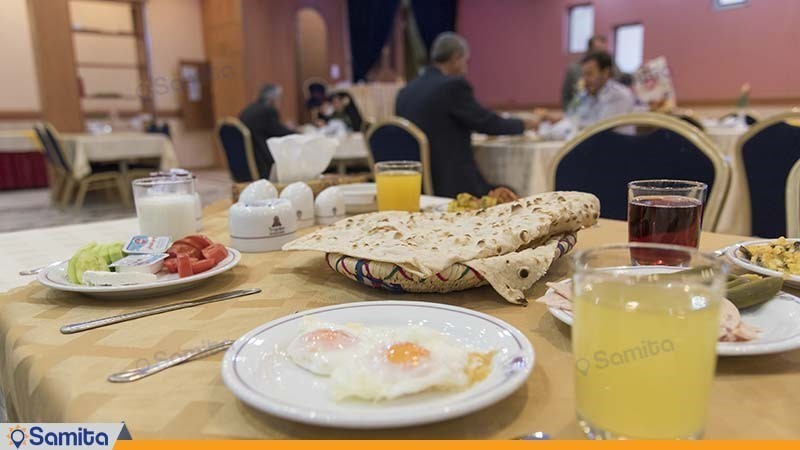 میز صبحانه هتل پارسیان شیراز