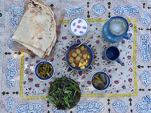 najaf-abad-shahedan-eco-lodge-traditional-food