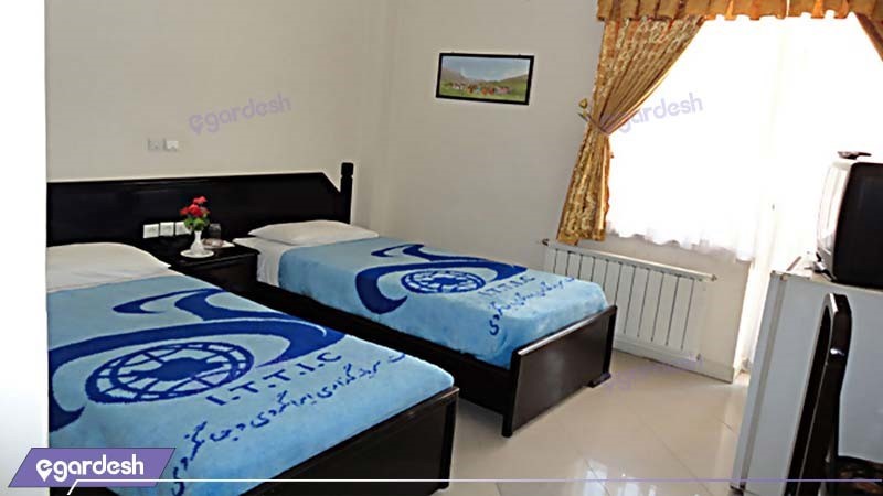اتاق دو تخته مهمانسرای جهانگردی فیروزآباد