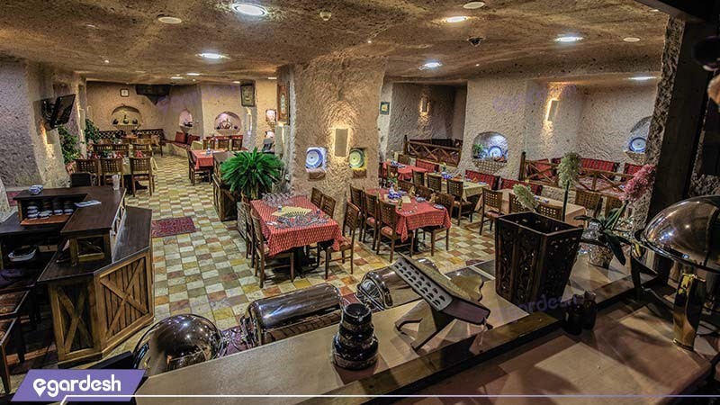 رستوران هتل صخره ای بین المللی لاله کندوان