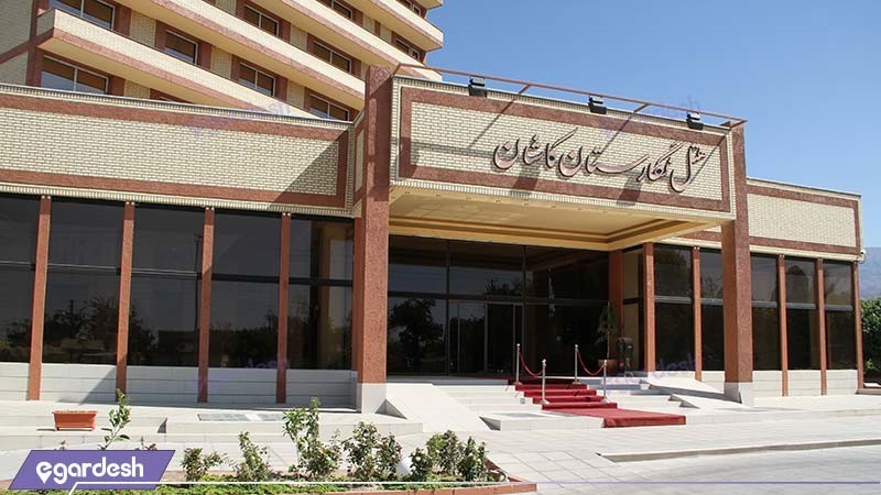 ورودی هتل نگارستان