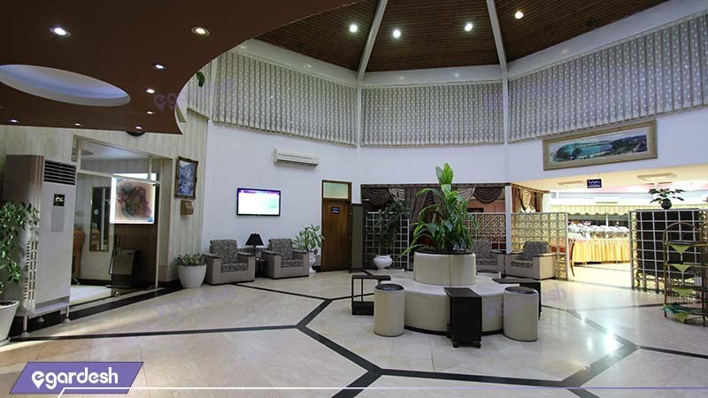 لابی هتل جهانگردی لاهیجان