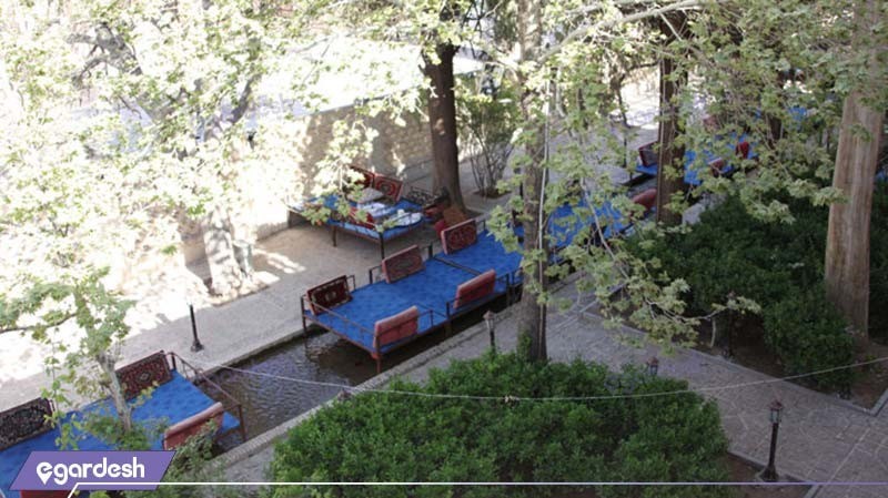 رستوران فضای باز هتل باغ سنتی متولی باشی