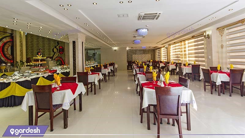 رستوران هتل کیانا