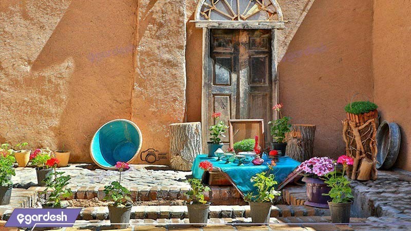 حیاط اقامتگاه سنتی خانه توسلیان