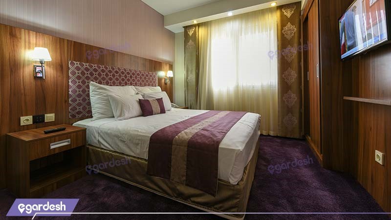 سوئیت دبل هتل پارسیان شیراز