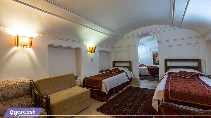 اتاق چهار تخته هتل سنتی فهادان