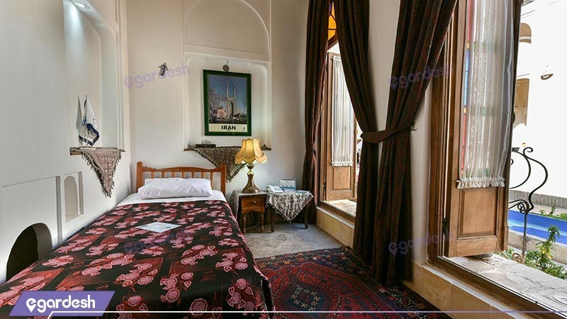 اتاق یک تخته هتل سنتی مهر