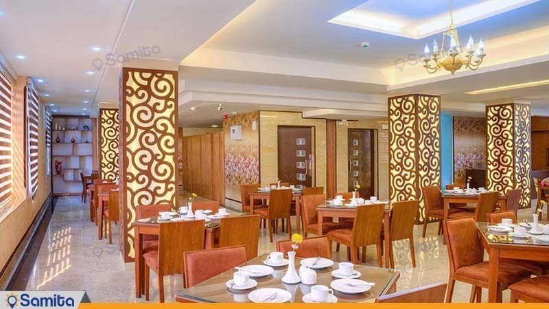  Coffee shop and restaurant of Iran Hotel Bandar Abbas