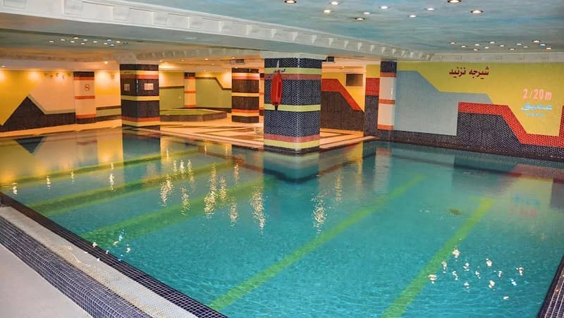  Swimming pool and sauna