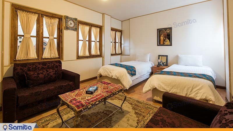  Quadruple room at Tolo Khorshid Traditional Hotel