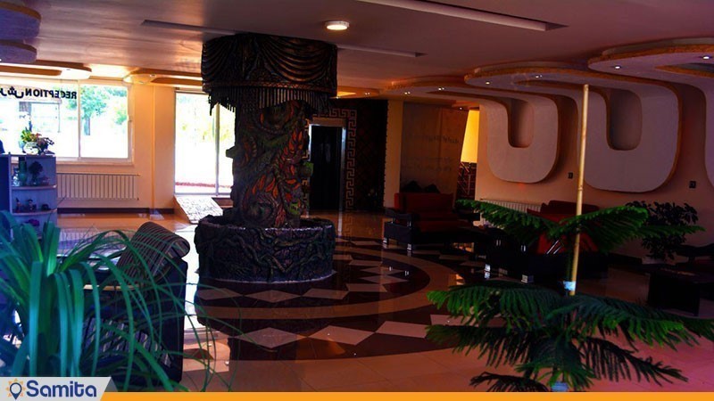 Mahan Mahmoud Abad Hotel Lobby