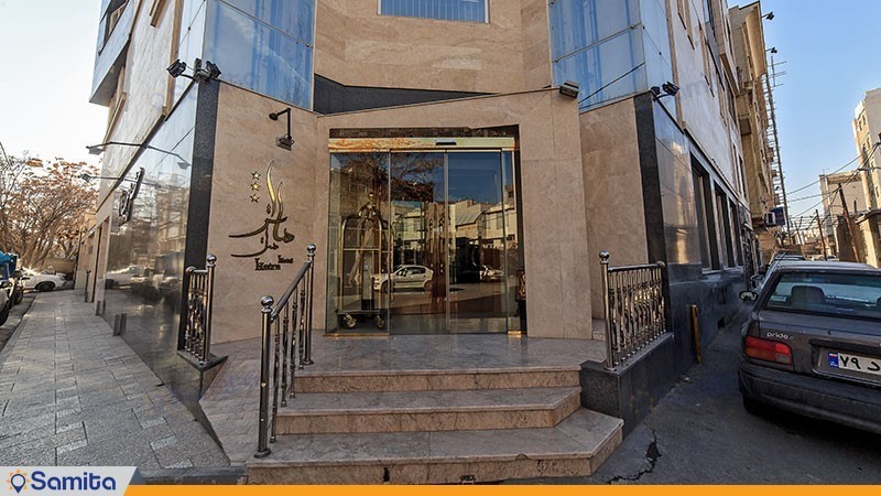  Hatra Hotel Entrance