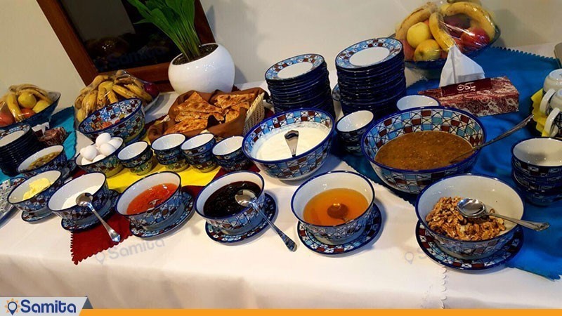  Capri Hotel breakfast table