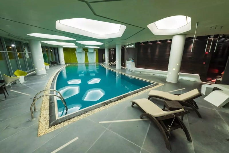  Swimming pool and sauna