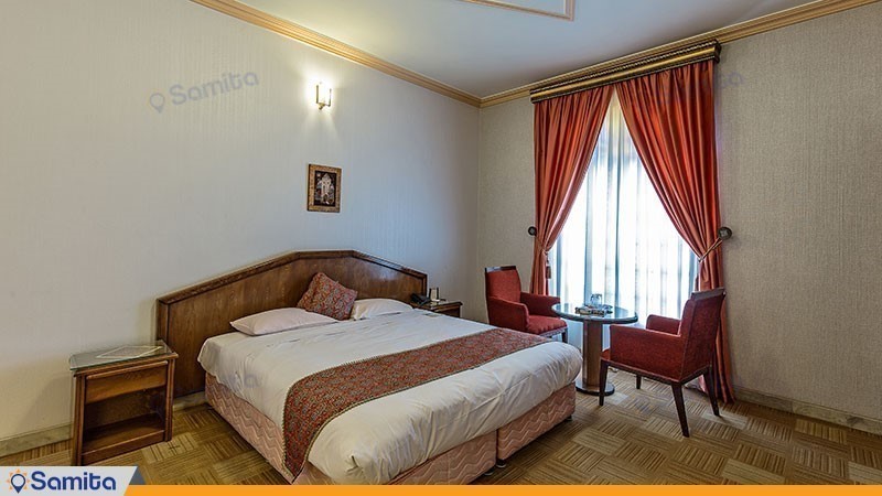  Double room in the old hotel Parsian Safaiyeh Hotel